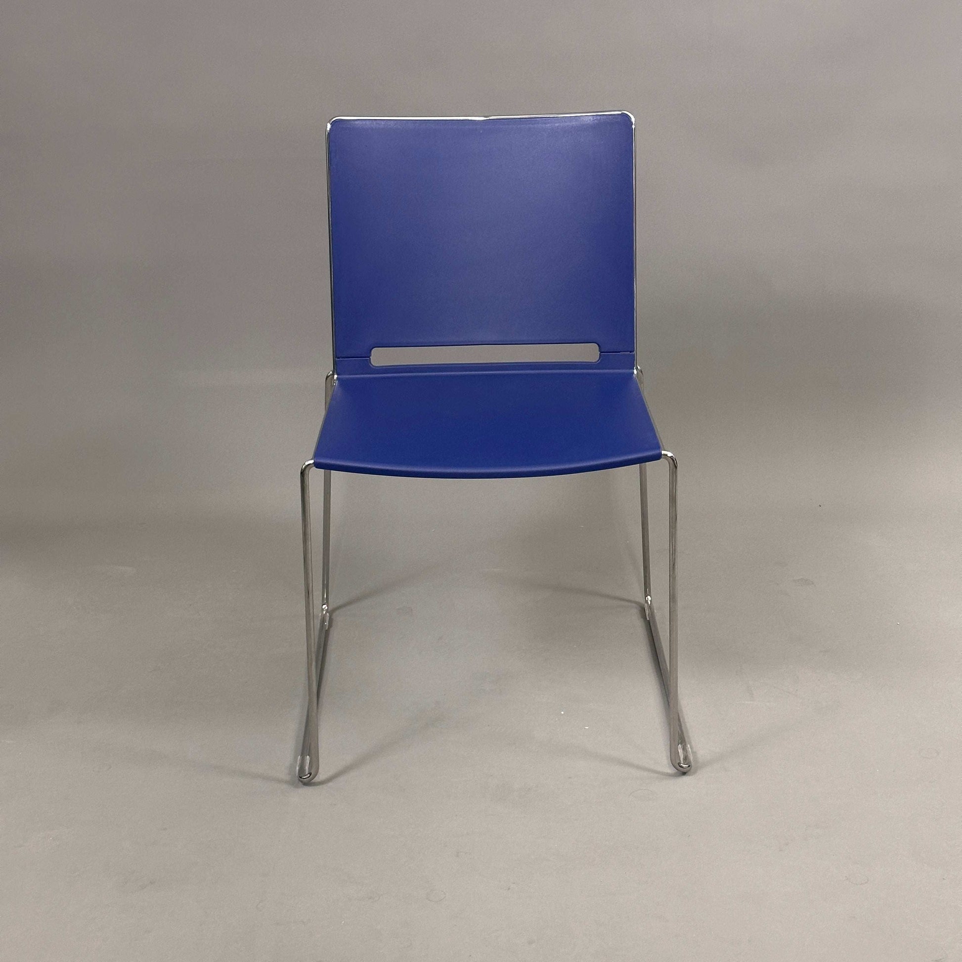 Blue Stapelstuhl Serie8000 stacking chair with metal legs and rectangular cutout backrest