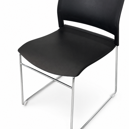 Stapelstuhl schwarz/Chrom