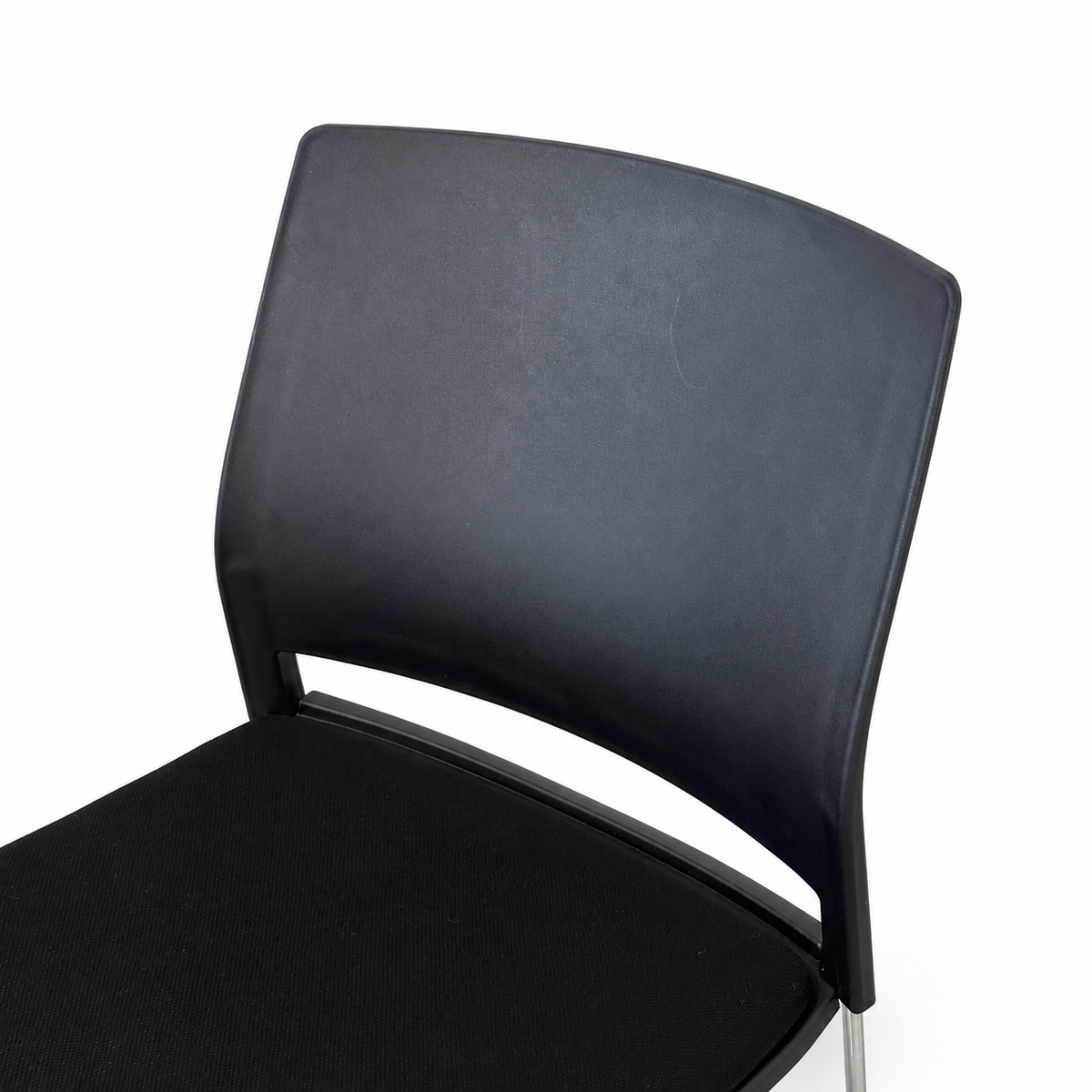 Stapelstuhl schwarz/Chrom gepolstert