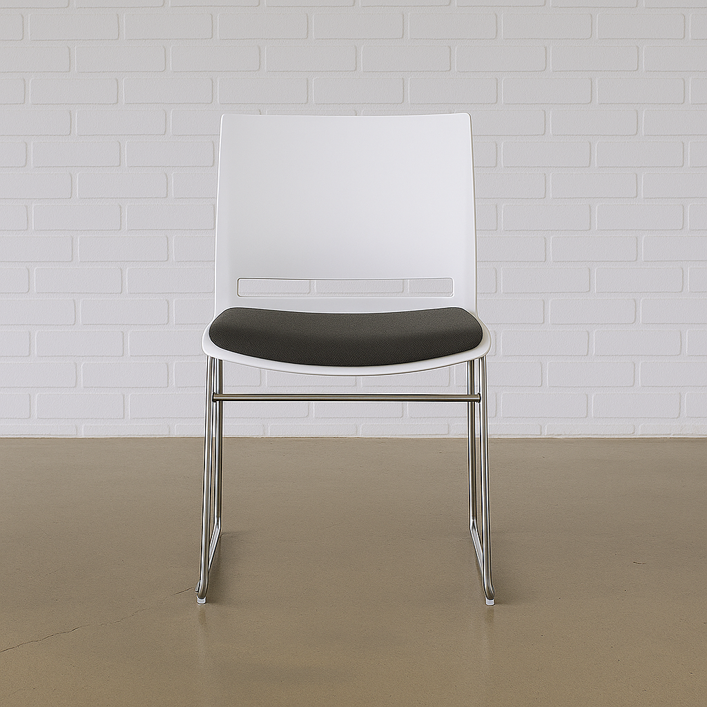 Stapelstuhl weiß/Chrom gepolstert [SONDERPOSTEN NEUWARE]