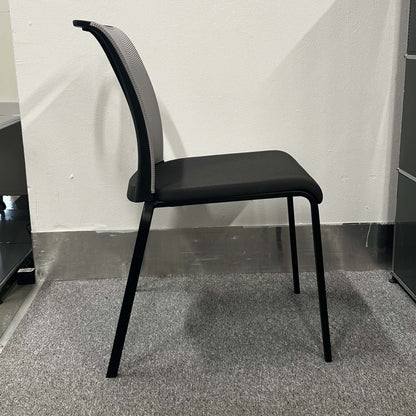 Steelcase Eastside Stapelstuhl modern stackable black office chair with mesh back and cushioned seat