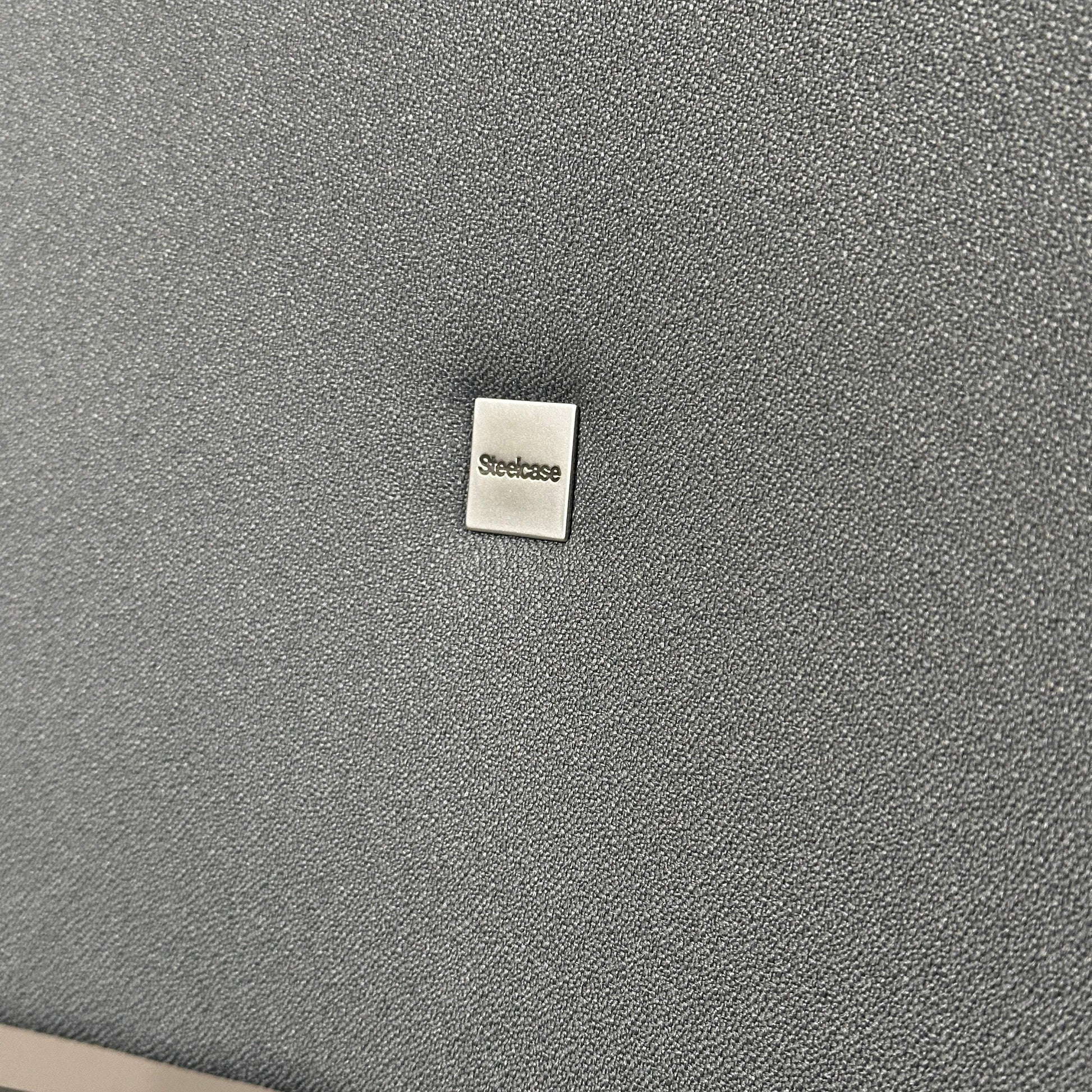 Steelcase Please Bürostuhl grau mit silber lackiertem Metallgestell und ergonomischen Einstellfunktionen