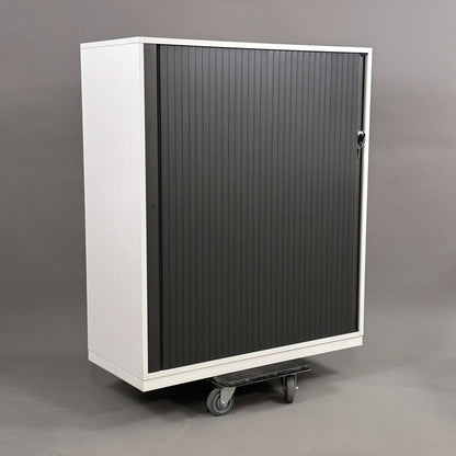 Steelcase Rolladenschrank 3OH weiß mit anthrazitgrauem Rolladen und abschließbarer Front auf Rollen