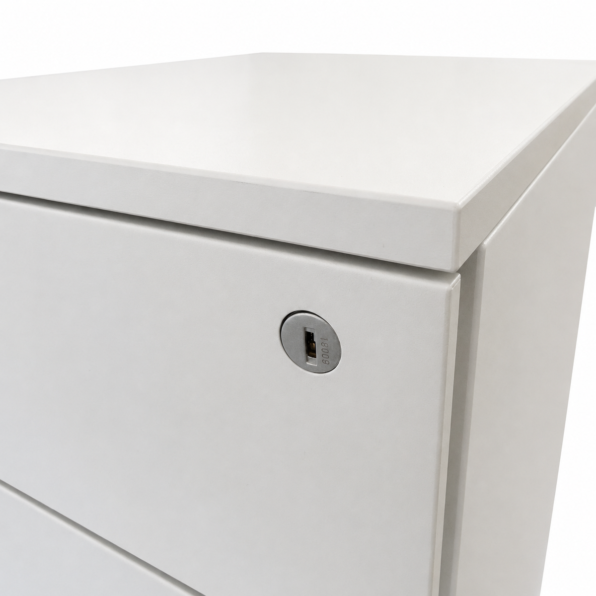 Weißer Steelcase Rollcontainer mit drei Schubladen, melaminbeschichtet, inklusive integriertem Schloss.