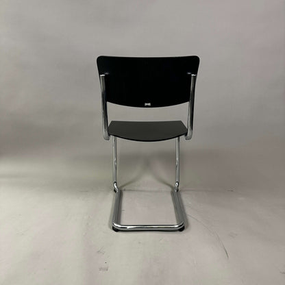 Schwarzer Thonet S 43 Freischwinger Stuhl mit verchromtem Stahlrohrgestell und Buche schwarz gebeizter Sitzfläche, Design von Mart Stam 1931