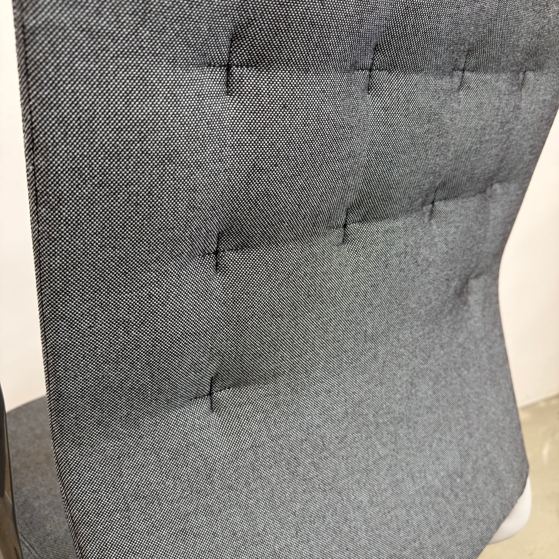 Vitra ID Trim dunkelgrau