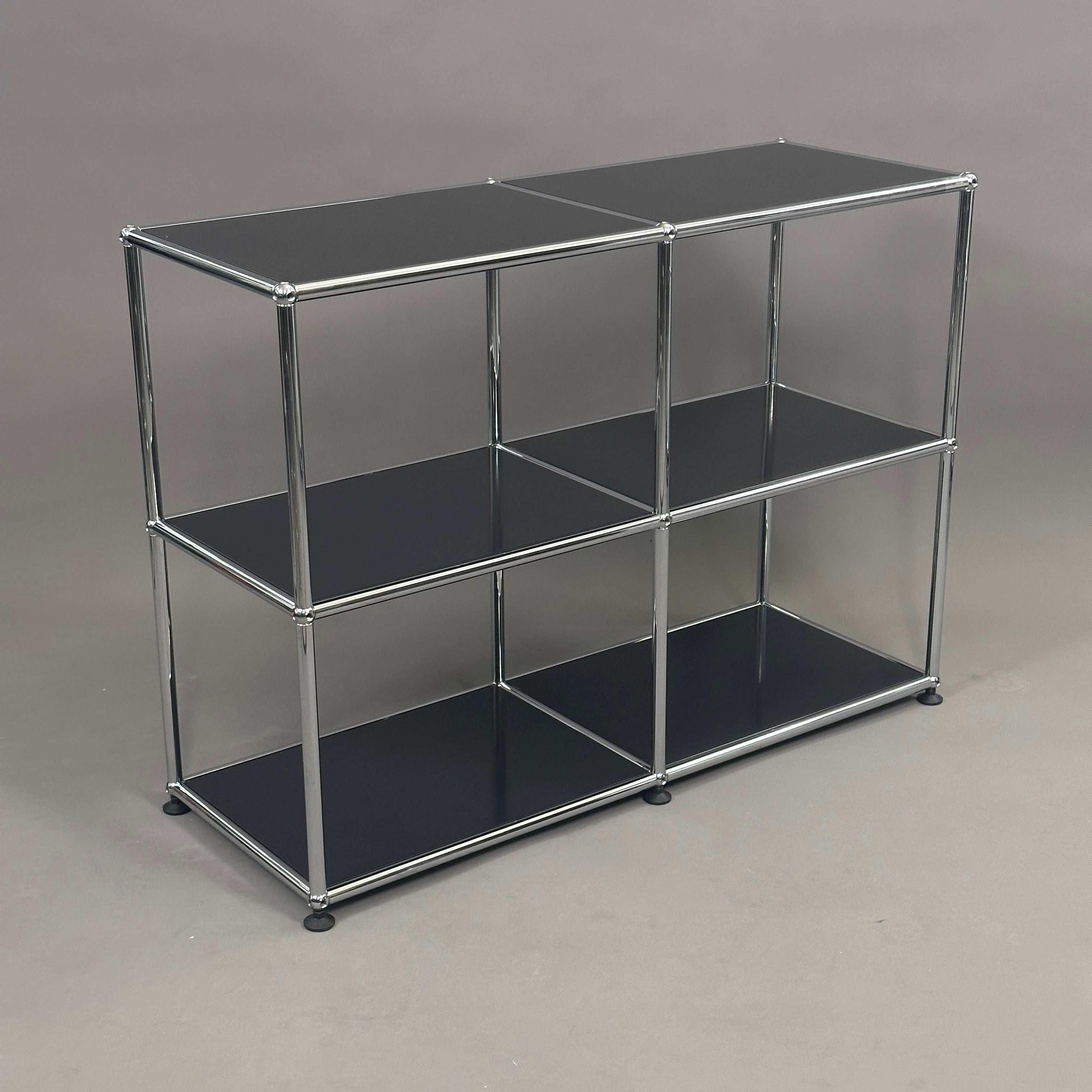 USM Haller 2x2 Regal schwarz mit unterlackiertem Glas, offene Fächer, 103x83x53 cm, Top Zustand