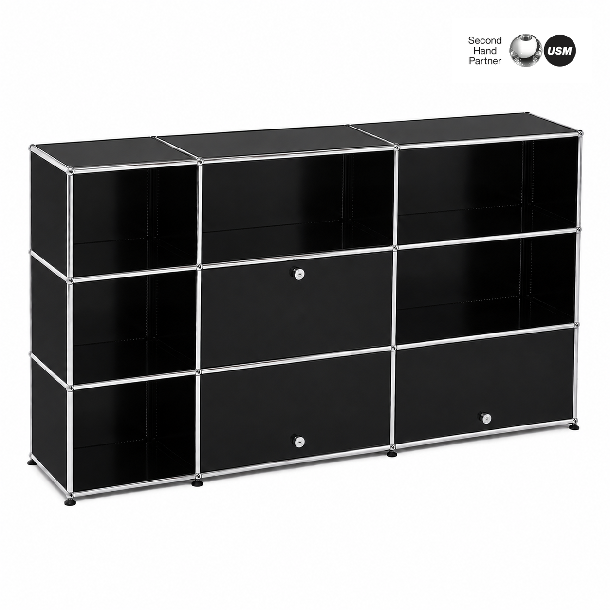 USM Haller 3x3 Highboard in graphitschwarz mit 3 Klappen und 6 offenen Fächern.