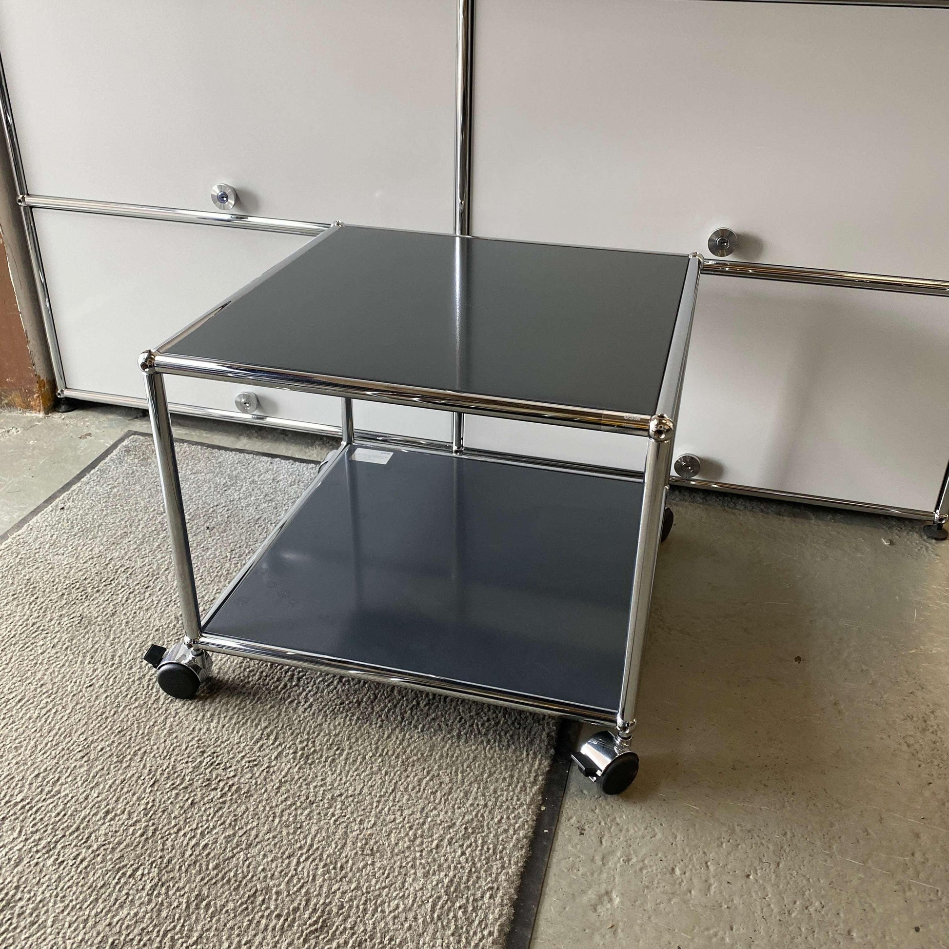 USM Haller Beistelltisch anthracite side table on wheels with two shelves and chrome frame, 53x53x44cm