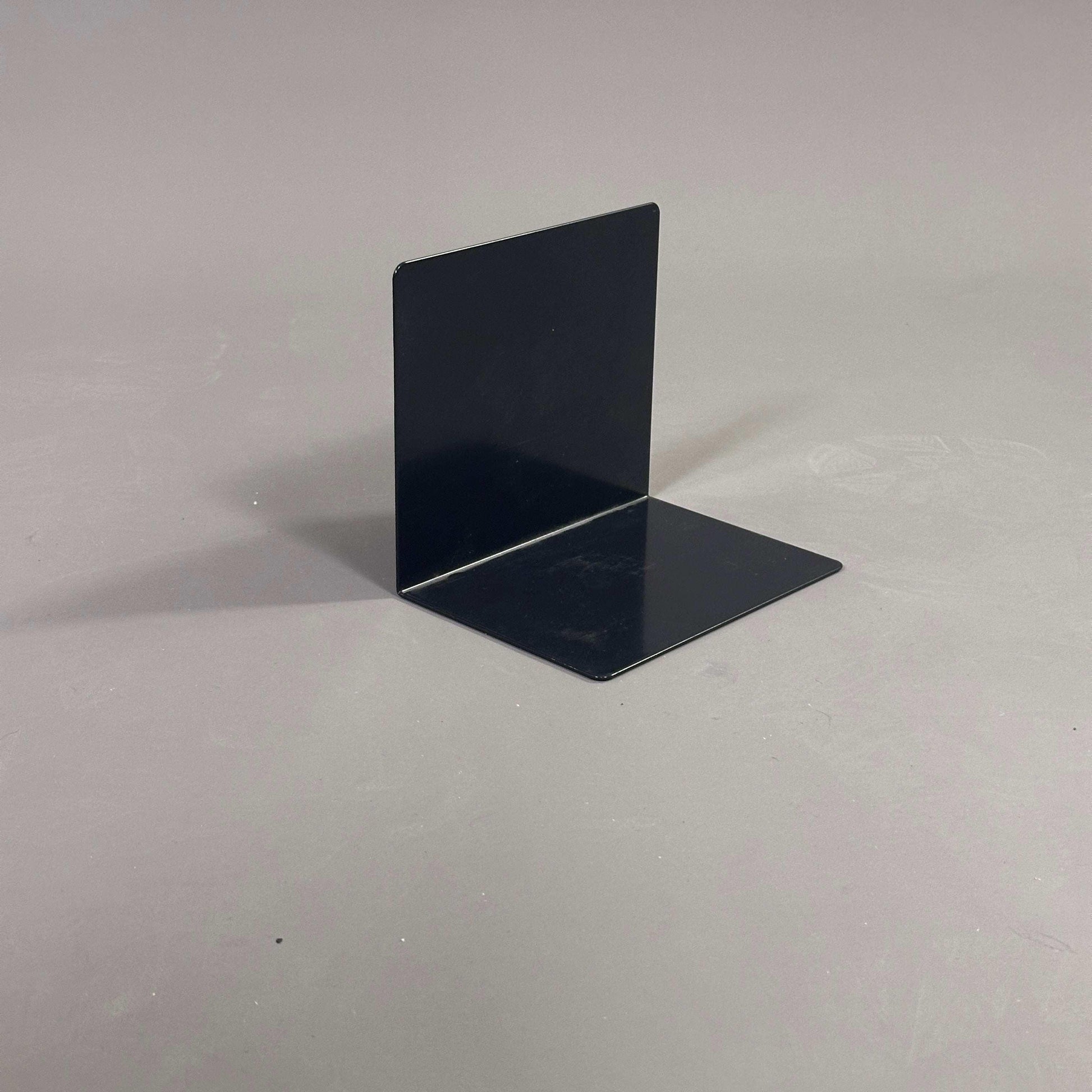 USM Haller magnetische Buchstütze schwarz aus Metall im 2er Set