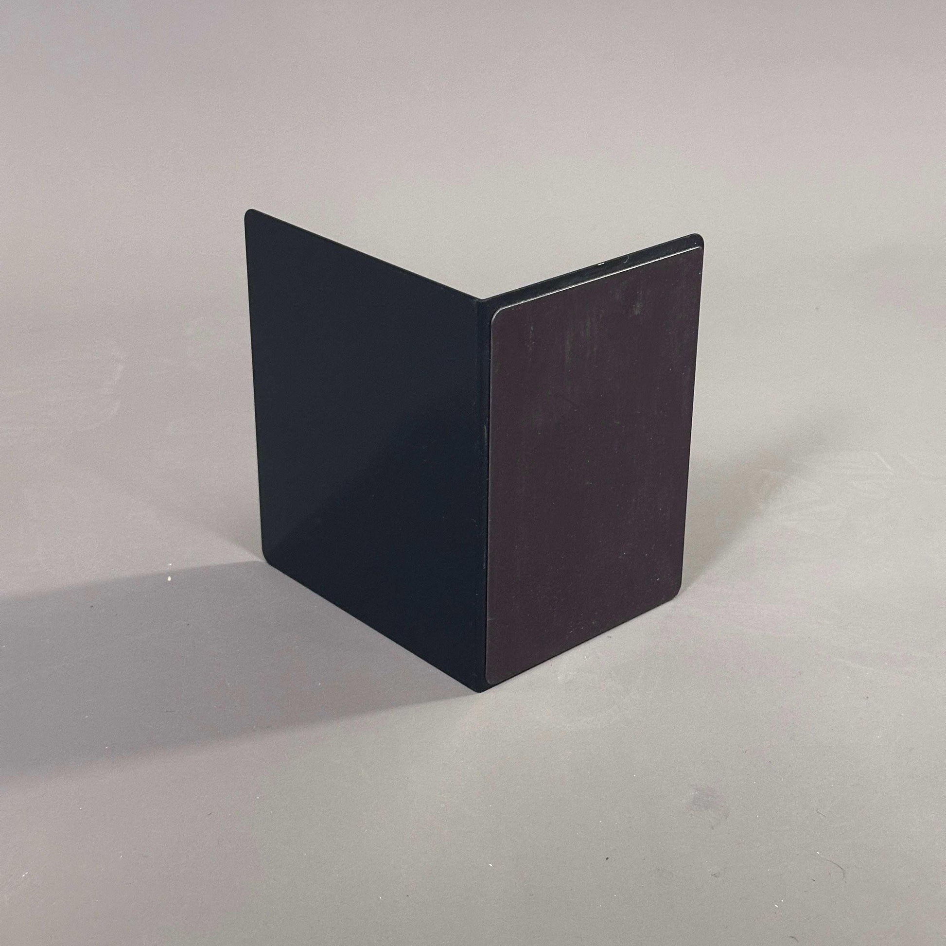 USM Haller magnetische Buchstütze schwarz graphitschwarz Set aus 2 Stück für Metall-Tablare