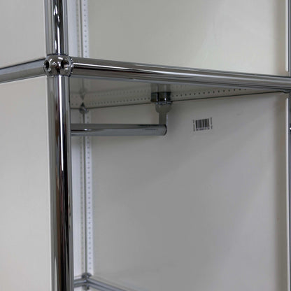USM Haller Garderobe weiß mit offenem Fach und seitlicher Klappe, 214x38x53 cm