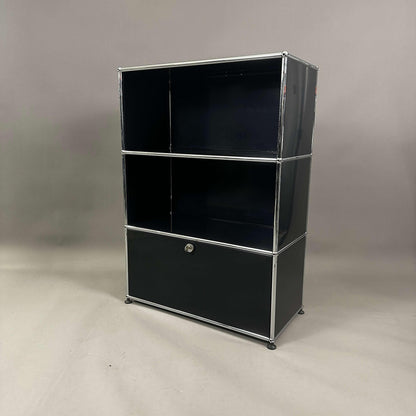 USM Haller Highboard in graphitschwarz mit drei Fächern und zweifachem Auszug, 77x37x110 cm