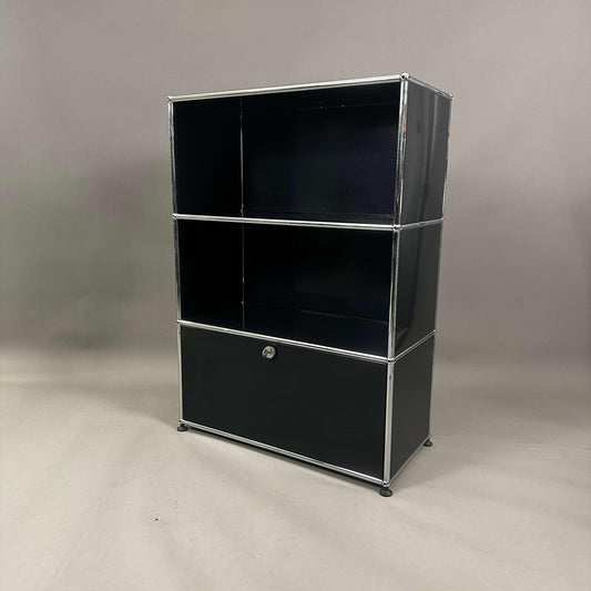 USM Haller Highboard in graphitschwarz mit drei Fächern und zweifachem Auszug, 77x37x110 cm