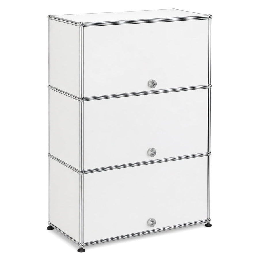 Weißes USM Haller Highboard mit drei Einschubtüren und verchromtem Stahlrohrrahmen, Maße 77x109x38 cm.