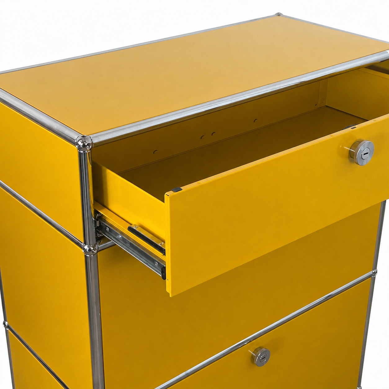 USM Haller Highboard 1x3 goldgelb Klappen + Auszug