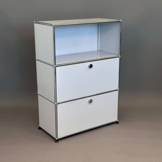 USM Haller Highboard 1x3 lichtgrau mit 2 Klappen, 109x78x38 cm, modernes Design