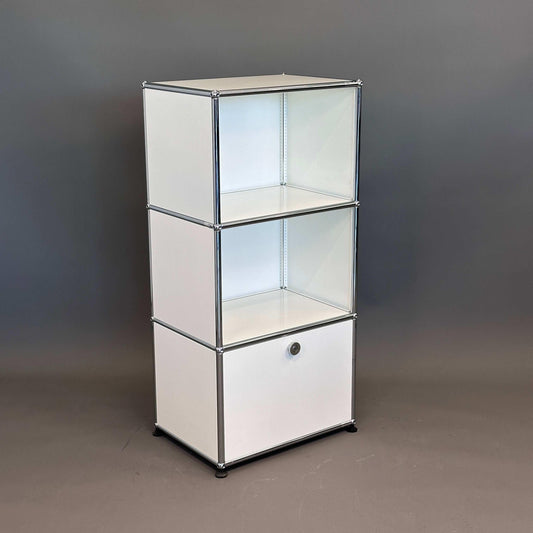 weißes USM Haller Highboard 1x3 mit 1 Klappe und Metallrahmen, 109x53x38 cm