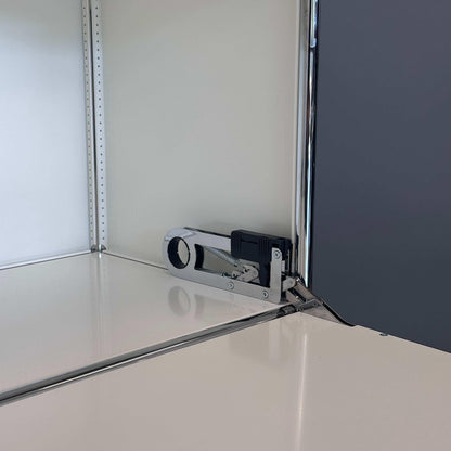 USM Haller Highboard 1x3 weiß mit 3 Klappen und Softclose, modernes Design, 109x78x38 cm, neuwertig