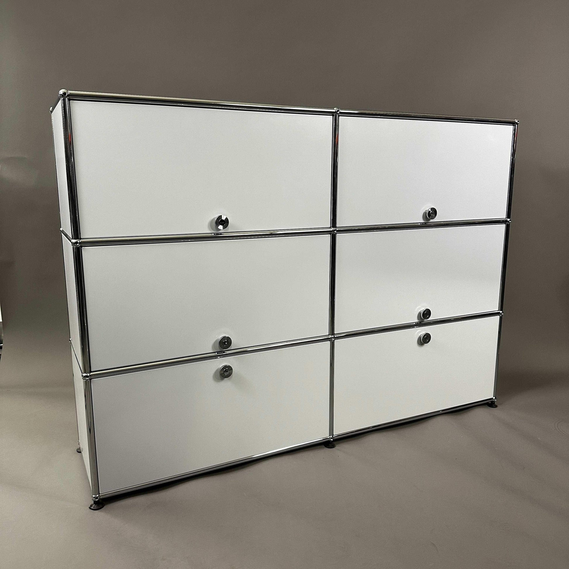 USM Haller Highboard 2x3 lichtgrau mit 4 Einschüben und 2 Klappen, 152x109x38 cm