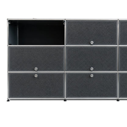 USM Haller Highboard 3x3 in Mittelgrau mit perforierten Schallschutz-Elementen, Klappen und Einschubtüren.