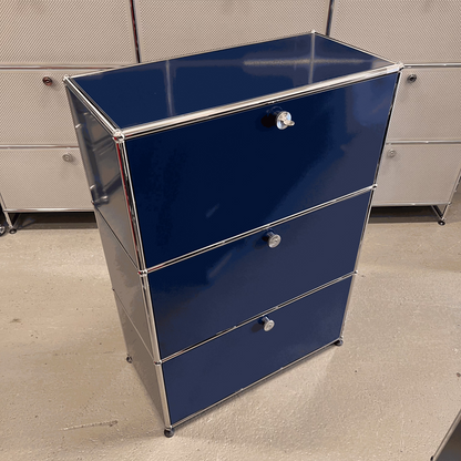 USM Haller stahlblau highboard with three compartments and chrome frame, 109x78x38cm