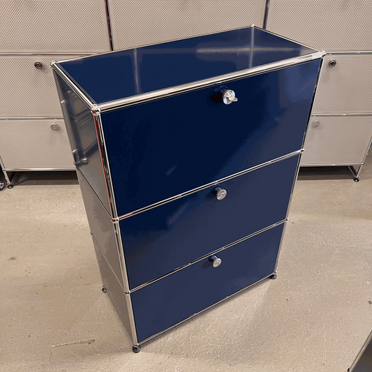 USM Haller stahlblau highboard with three compartments and chrome frame, 109x78x38cm