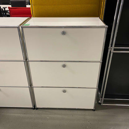 USM Haller Highboard white 1x3 with three compartments and chrome frame measuring 109x78x38cm