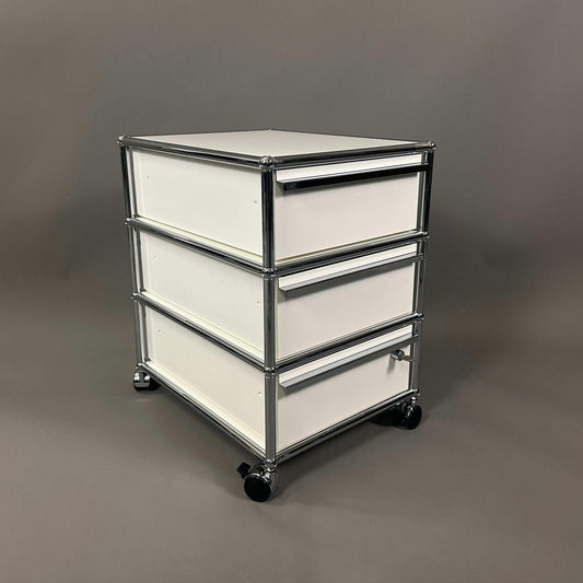 USM Haller Rollcontainer white with three drawers and chrome frame on casters