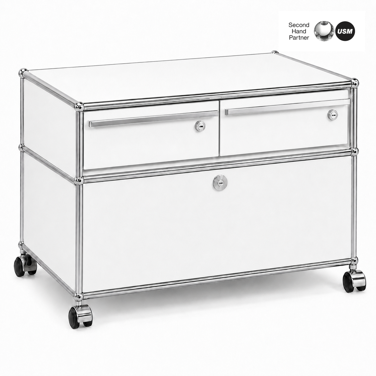 Weißer USM Haller Rollcontainer mit zwei Schubladen, einem Auszug und verchromtem Stahlrohrrahmen auf Rollen.
