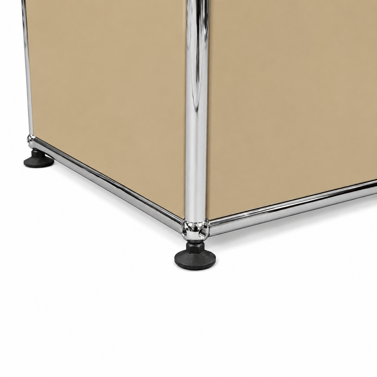 USM Haller Sideboard 1x2 beige 2 Klappen