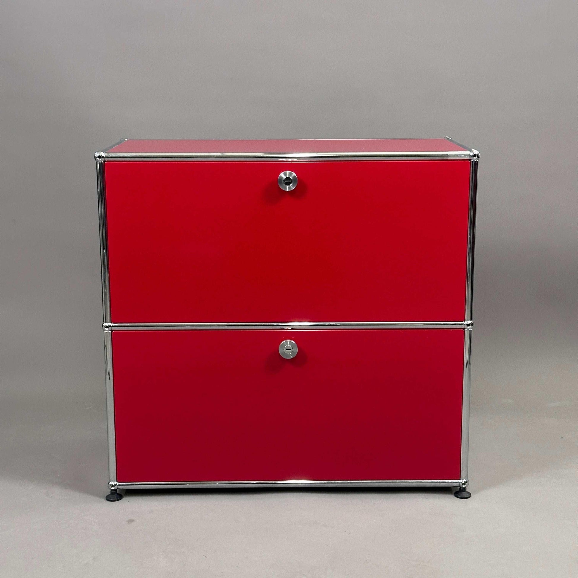 USM Haller Sideboard mit 2 Klappen in Rubinrot, 74x78x38 cm
