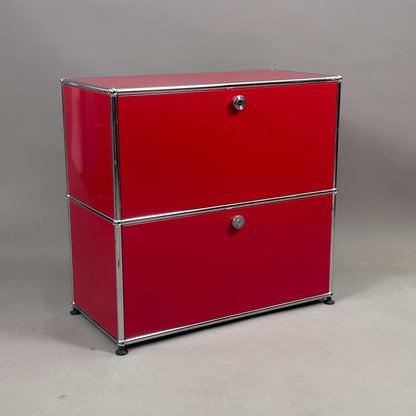 USM Haller Sideboard in Rubinrot mit 2 Klappen, 74x78x38 cm, modernes Design