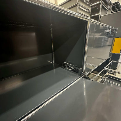 USM Haller Sideboard anthrazitgrau 3x2 Fächer mit Klappen und Schubladen