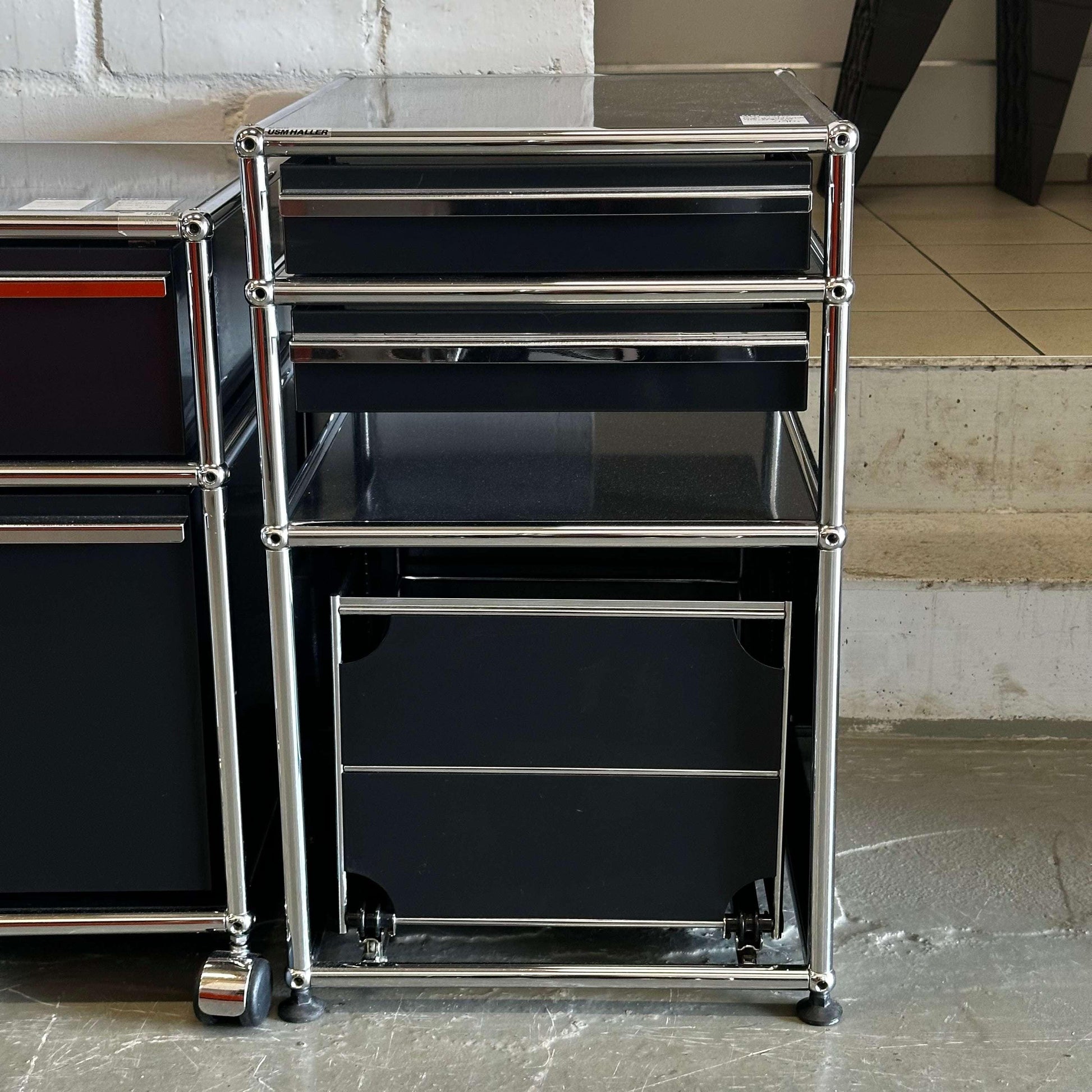 USM Haller | Standcontainer | Container mit 2 Schubladen & Hängeregister |  Schwarz | Metall | Praktische Aufbewahrung | Bürocontainer | Gebrauchte  Büromöbel