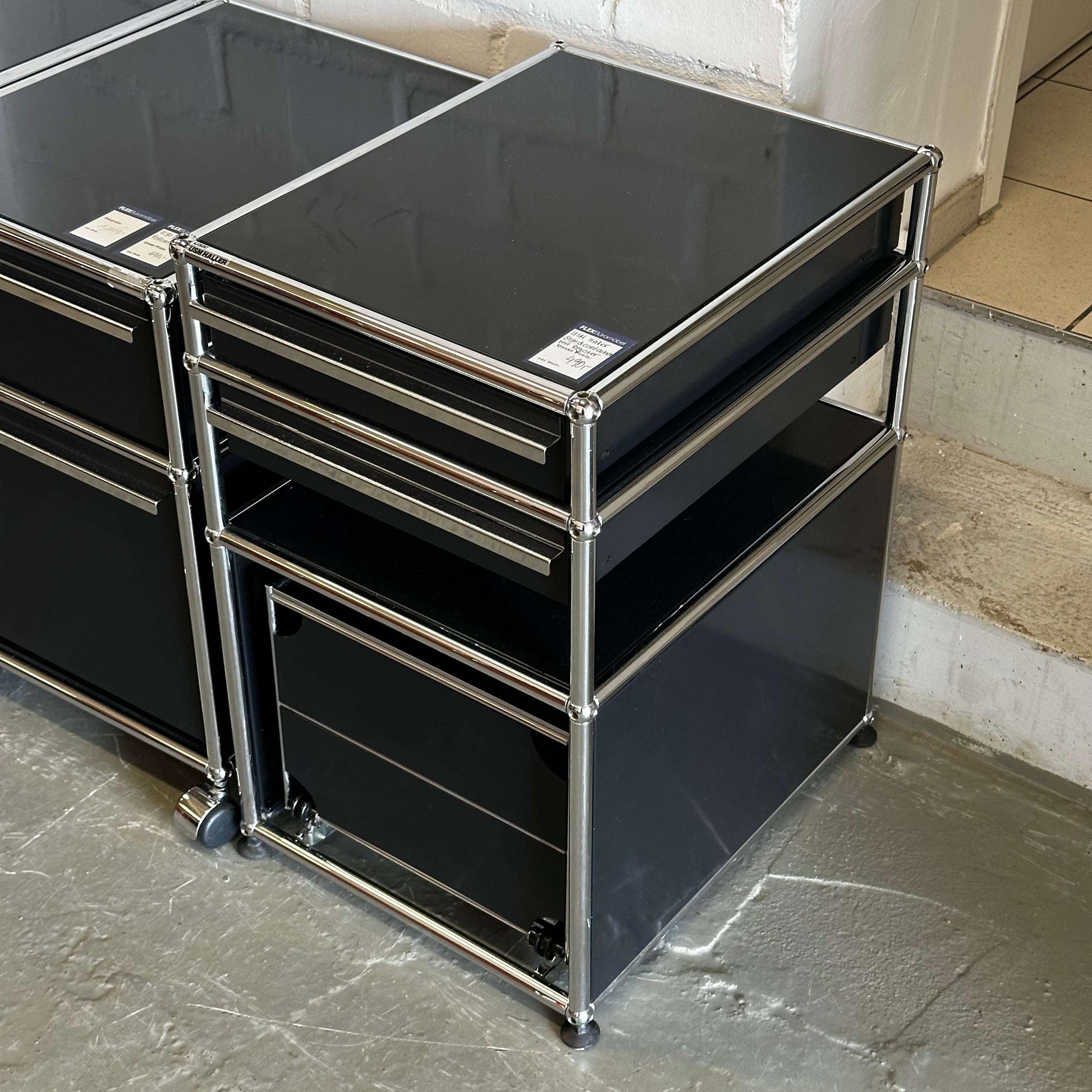 Black USM Haller Standcontainer with 2 drawers and hanging file compartment on wheels
