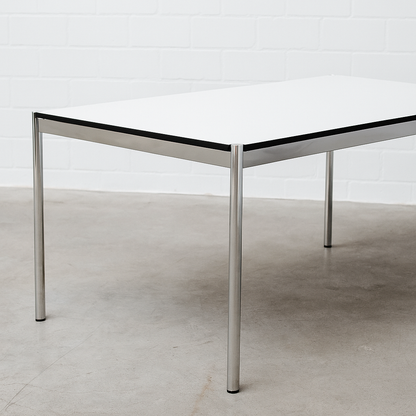 USM Haller Tisch 200x100cm in Perlgrau und Weiß mit Metallbeinen, modern und schlicht