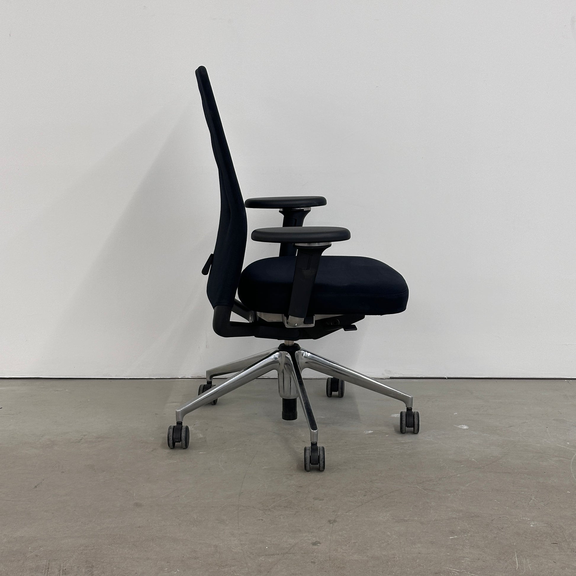 Vitra ID Trim schwarz [AKTION -100€]