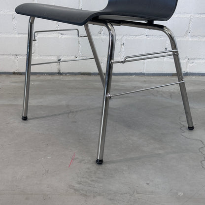 Hiller Objektmöbel Stapelstuhl Atlanta Buche anthrazit gebeizt