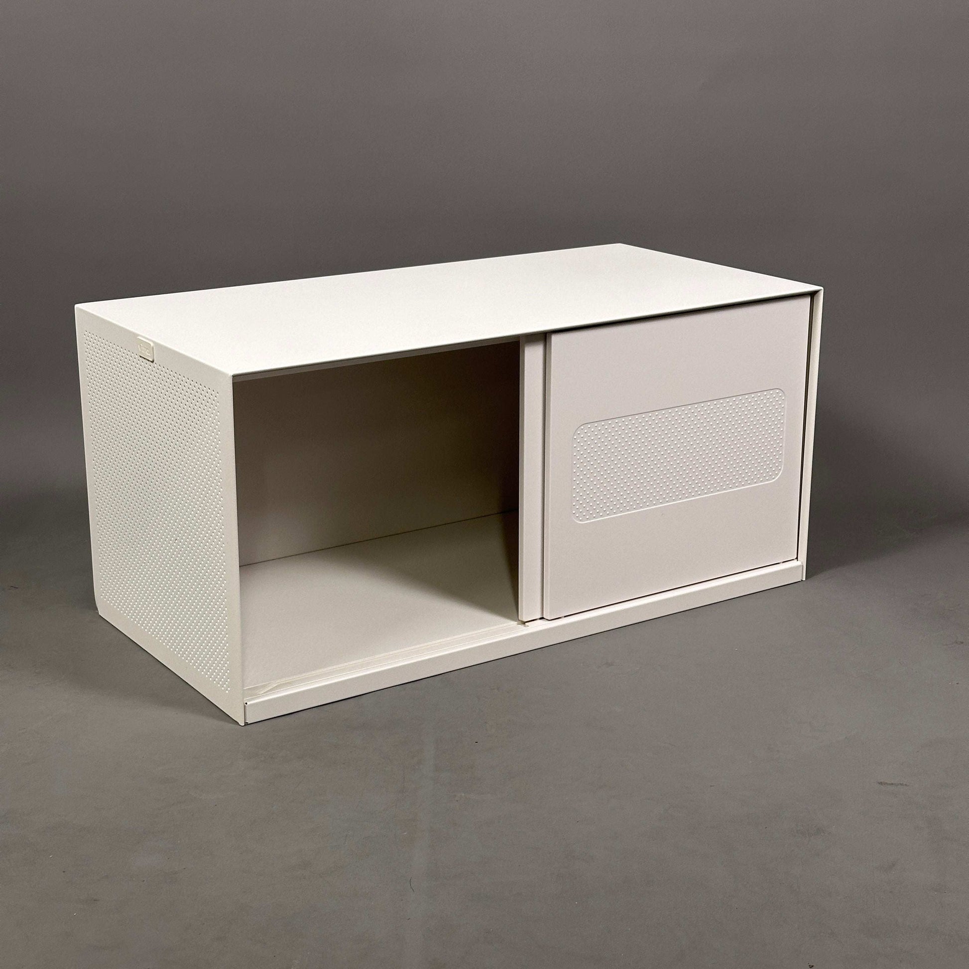 Vitra Ad Hoc Aufsatz 1OH weiß, abschließbarer Ordneraufsatz mit Stoffrückwand, 80x38x40 cm, unbenutzt in OVP.