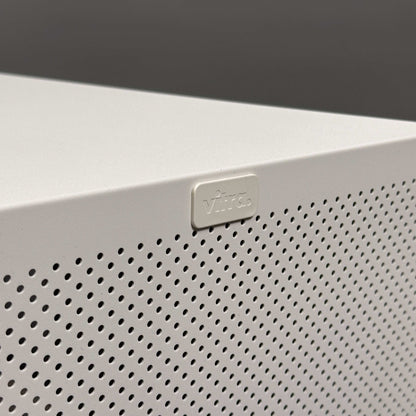 Vitra Ad Hoc weißer abschließbarer Ordneraufsatz mit Stoffrückwand und perforierter Front in 80x38x40 cm Größe