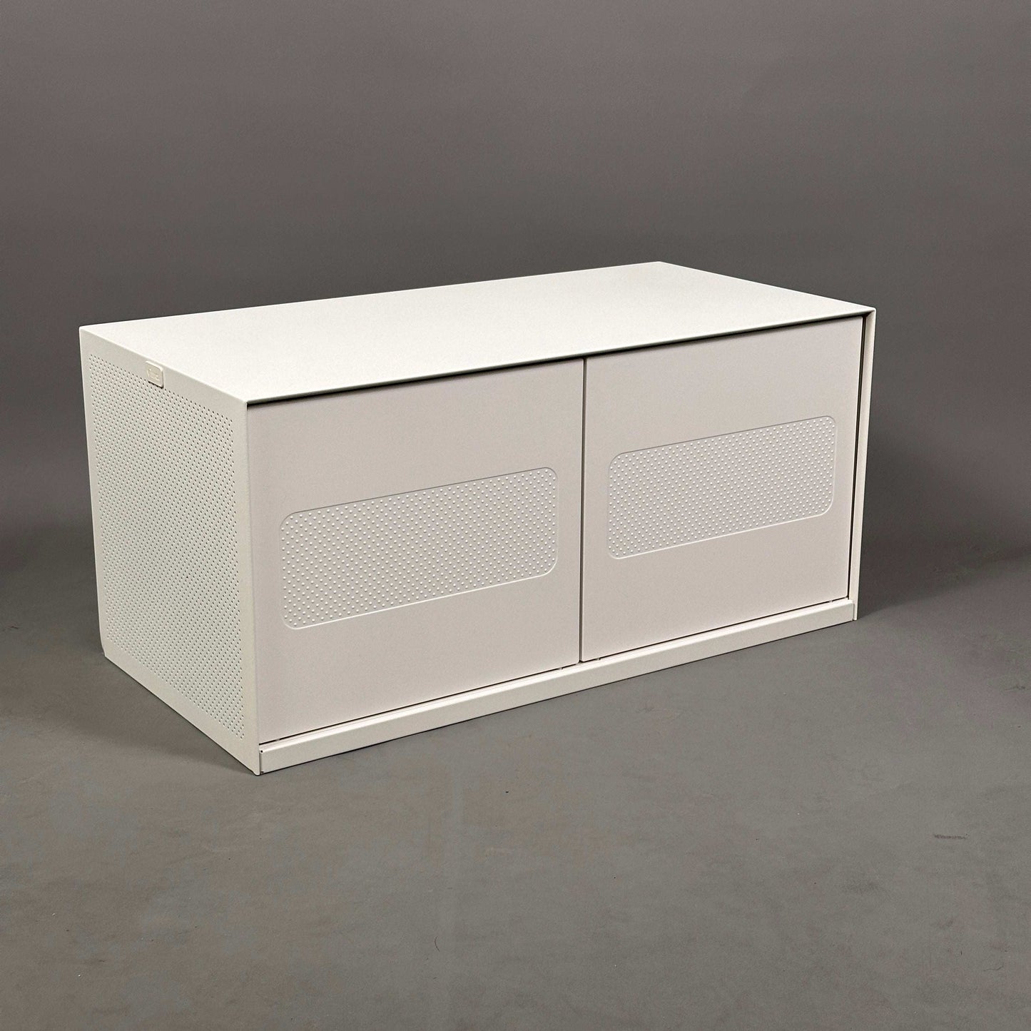 Vitra Ad Hoc weißer abschließbarer Ordneraufsatz mit Stoffrückwand, 80x38x40 cm, unbenutzt, moderne Ergänzung für Möbelsysteme