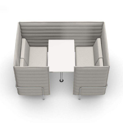 Vitra Alcove Cabin 2-Sitzer Highback in hellgrauem Stoff mit Arbeitsplatte und schallabsorbierenden Polsterpaneelen, ideal für Großraumbüros.