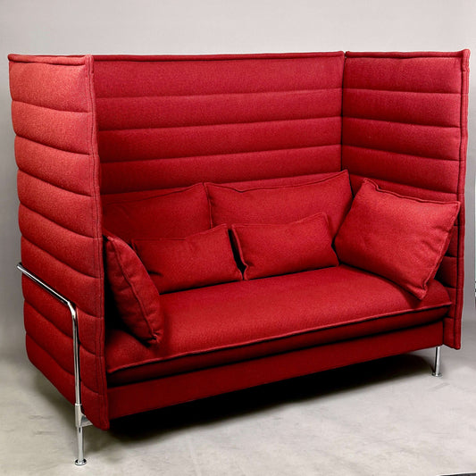 Vitra Alcove Highback 2-Sitzer Sofa dunkelrot mit hoher Seiten- und Rückenlehne, gepolstert, robustem Stoffbezug und chromgestell