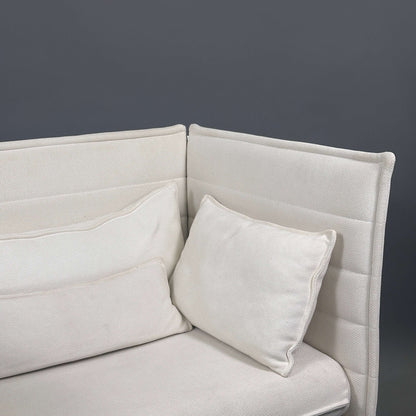 Vitra Alcove Lowback Love Seat hellbeige mit robustem recyceltem Polyesterstoff und hohen Rückenkissen für Großraumbüros