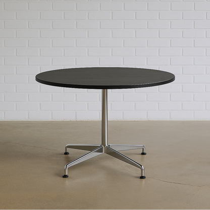 Vitra Besprechungstisch Segmented Table Eiche schwarz 100cm