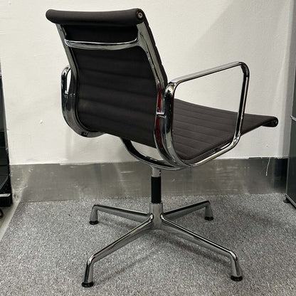 Vitra EA 107 anthracite non-swivel visitor chair with chrome frame and ergonomic design