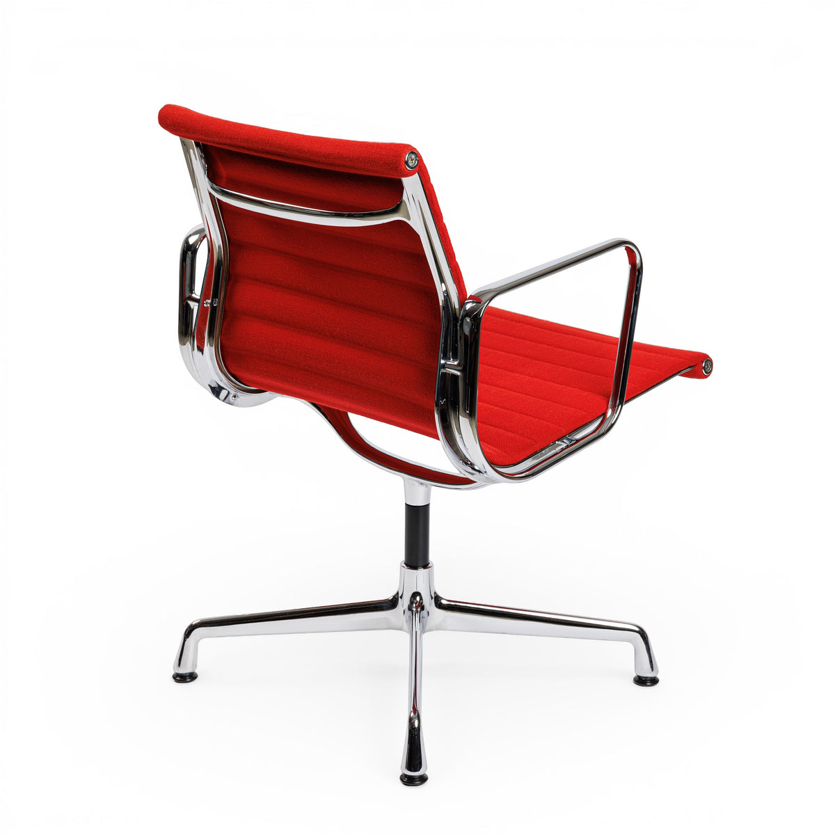 Vitra EA 108 Hopsak Stuhl in Rot mit Stoffbezug und glänzendem Chromgestell, von hinten.