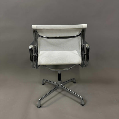 Vitra EA 108 Netz weiß