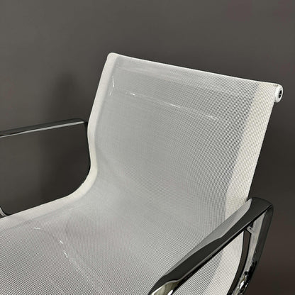 Vitra EA 108 Netz weiß